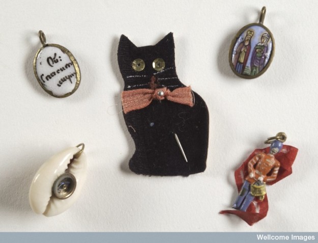 Good Luck Charms used by Soldiers in the Great War. The Wellcome Collection.