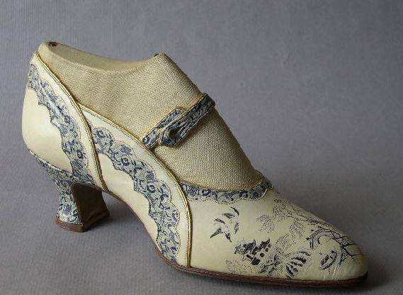 blue willow shoe 1926-30